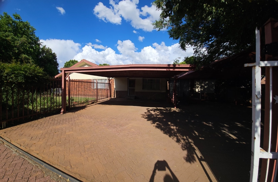 5 Bedroom Property for Sale in Universitas Free State